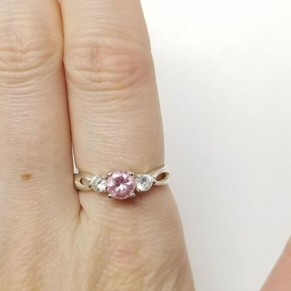 Vintage Sterling Silver Avon Pink Three Stone Ring Adjustable Band, Size 6 1/2 - Picture 2 of 11